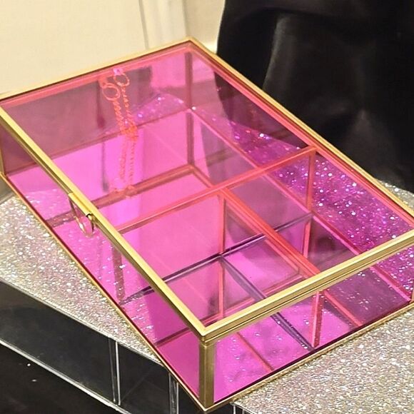 Curios Pink & Gold Mirrored Jewelry Organizer - Picture 7 of 10